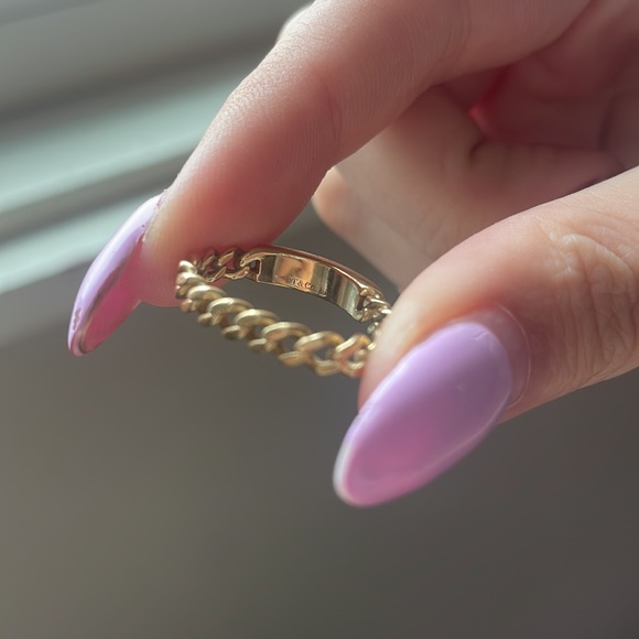 18k Gold Tiffany and Co Ring - Picture 5 of 8